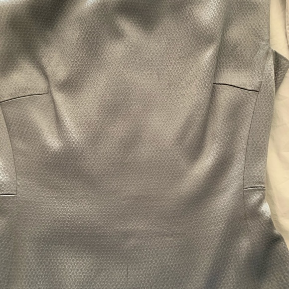 Theory cap sleeve structured fitted dress in cloud grey - Picture 5 of 6